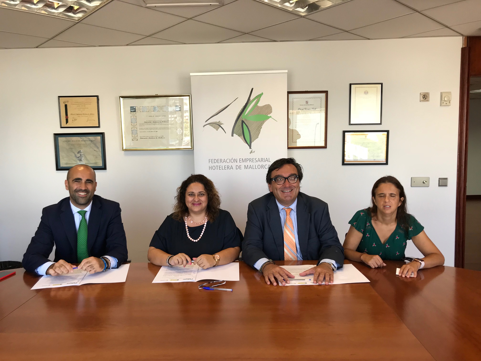 La FEHM y el Grupo Social ONCE colaborarán en accesibilidad e inclusión laboral