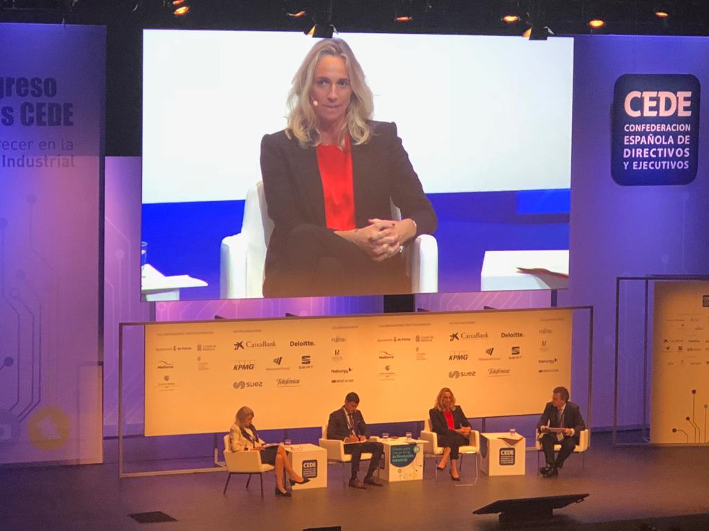 La presidenta de la FEHM ha participado en el XVII Congreso de Directivos CEDE que se ha celebrado bajo el lema "Claves para crecer  en la 4ª Revolución Industrial"