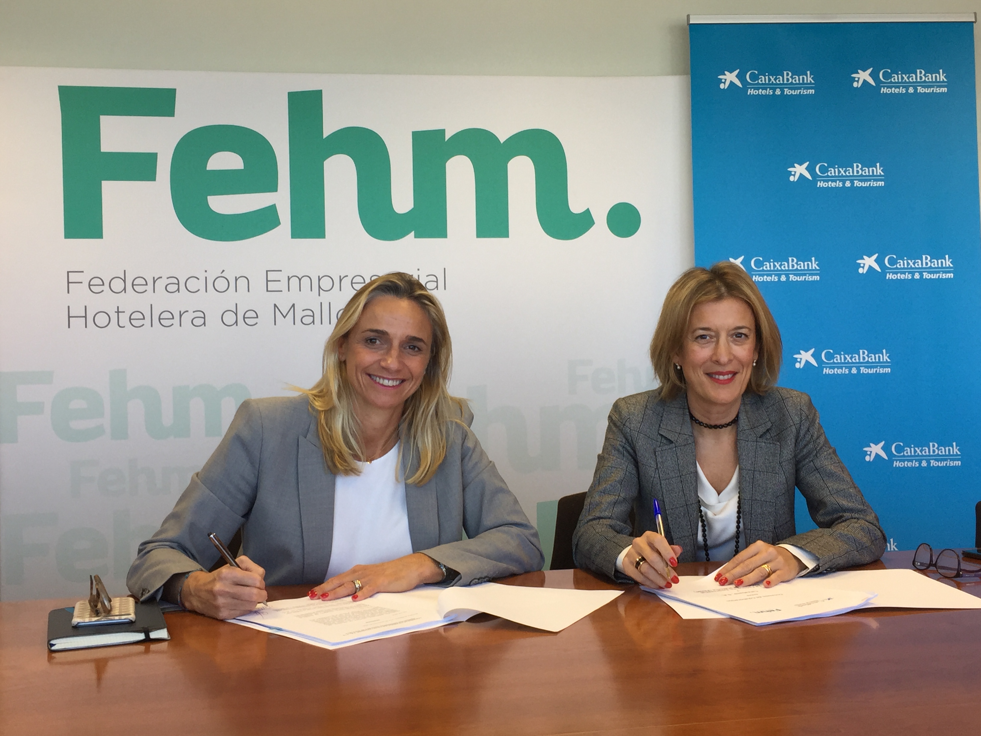 CaixaBank y la Federación Empresarial Hotelera de Mallorca ponen a disposición del sector una línea de crédito de 700 millones