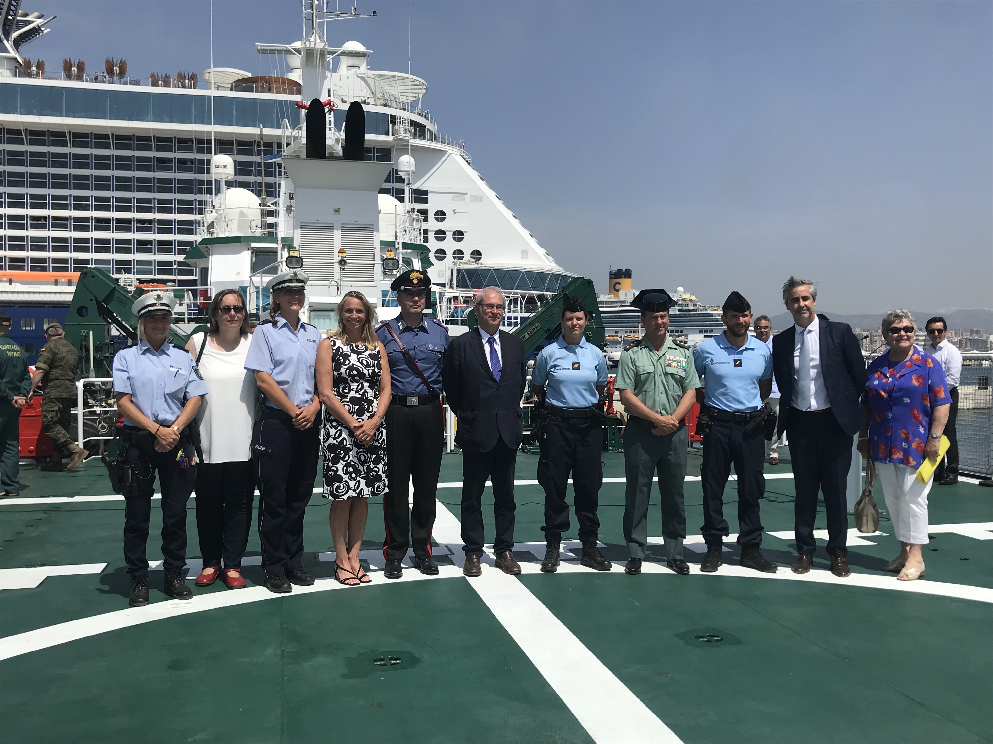 La FEHM asiste a la presentación de los agentes extranjeros que reforzarán la seguridad en Mallorca hasta el 30 de septiembre