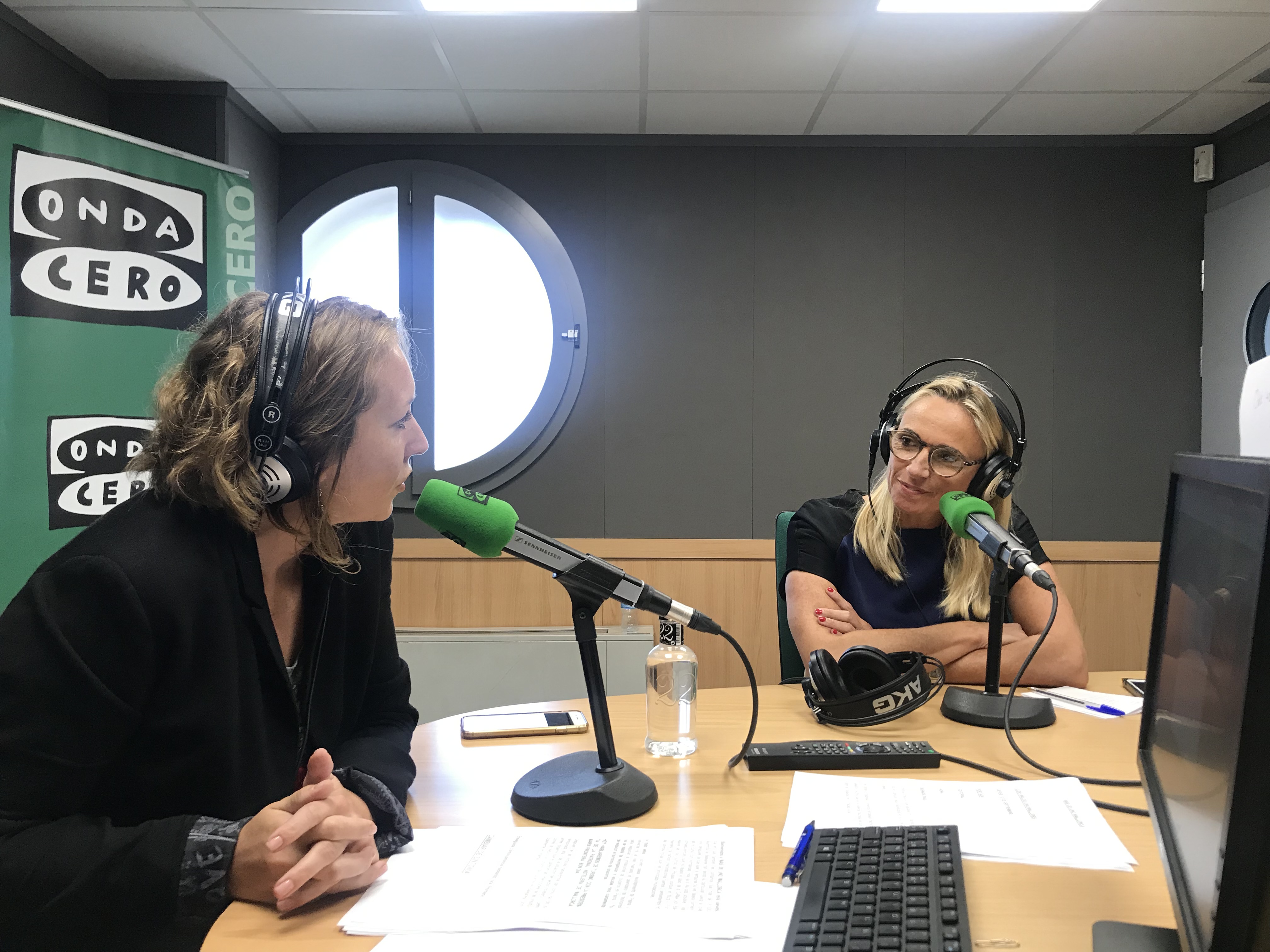 El programa "Más de Uno Mallorca" de Onda Cero, entrevista a la presidenta de la FEHM, Maria Frontera